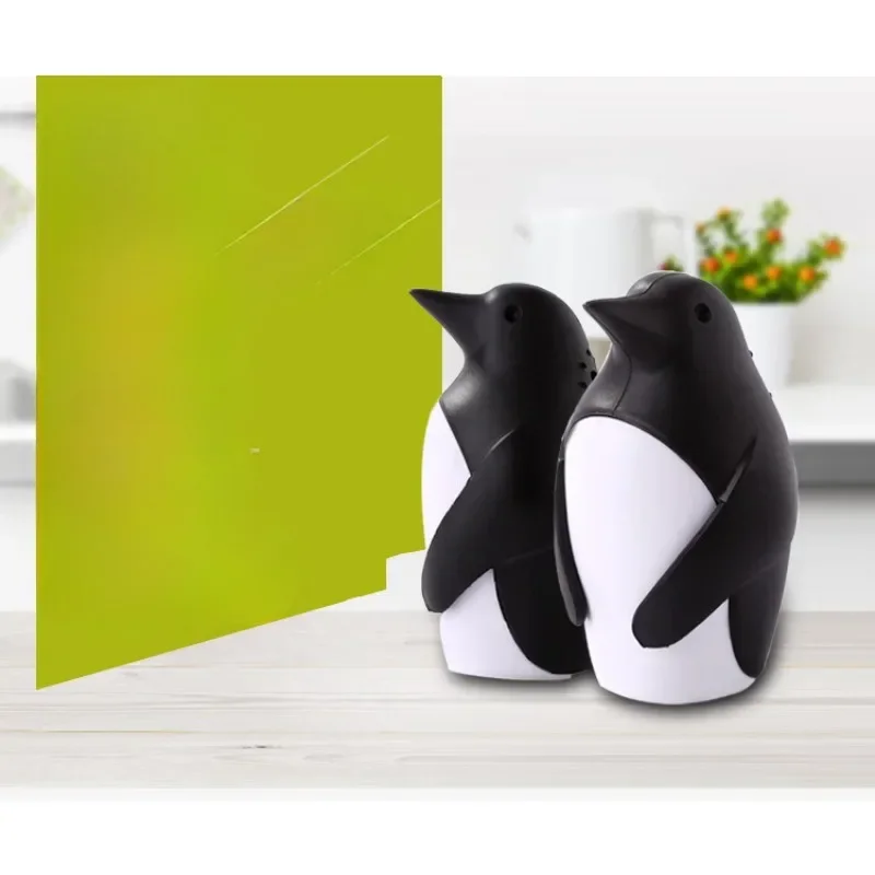 

Cute Penguin shape Refrigerator Soda Box Kitchen Air Purifier Keeping Fresh Deodorant Box Kitchen Tools drop shipping