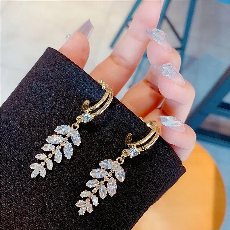 Luxury Gold Color Crystal Leaf Long Tassel Drop Dangle Earrings for Women High Quality Zircon Stud Wedding Jewelry Accessories