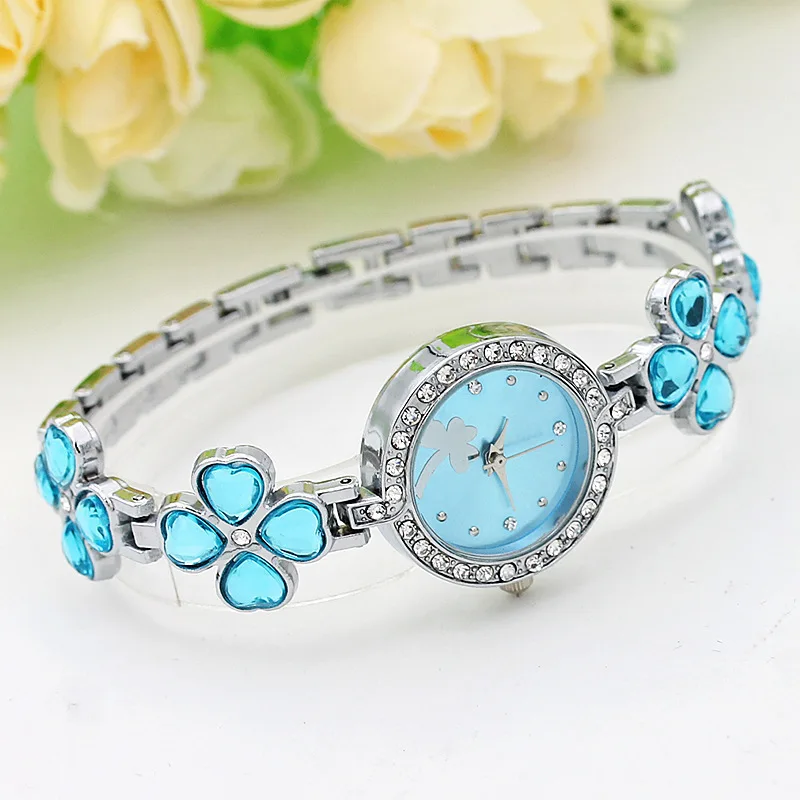 Simple Trendy Women Watches Fashion Clover Dial Watch Sweet Bracelet Watches Casual Ladies Quartz Wirstwatch Relógio Feminino