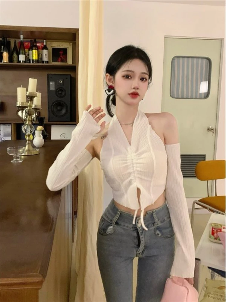 

Sexy Short V-Neck Crop Top with Sleeve Covers And Hanging Neck Backless Vest for Women Fashionable Pure Desire Sweet Cool Girl