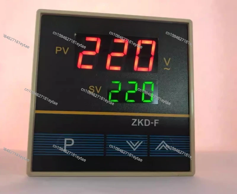 

Специальные аксессуары для полуавтоматической машины для выдувания бутылок ZKD-F с регулятором давления и ротационной печью.