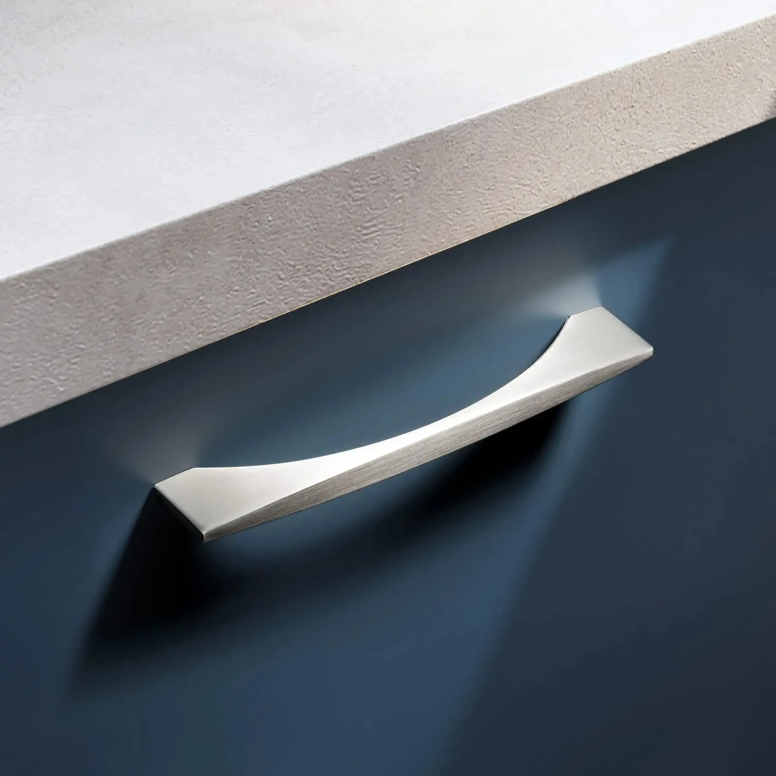 Goo-Ki 아연 합금 캐비닛은 서랍, 옷장, 찬장 옷장 캐비닛에 대한 미니멀리스트 스타일 샴페인 청동 캐비닛 핸들을 당깁니다.