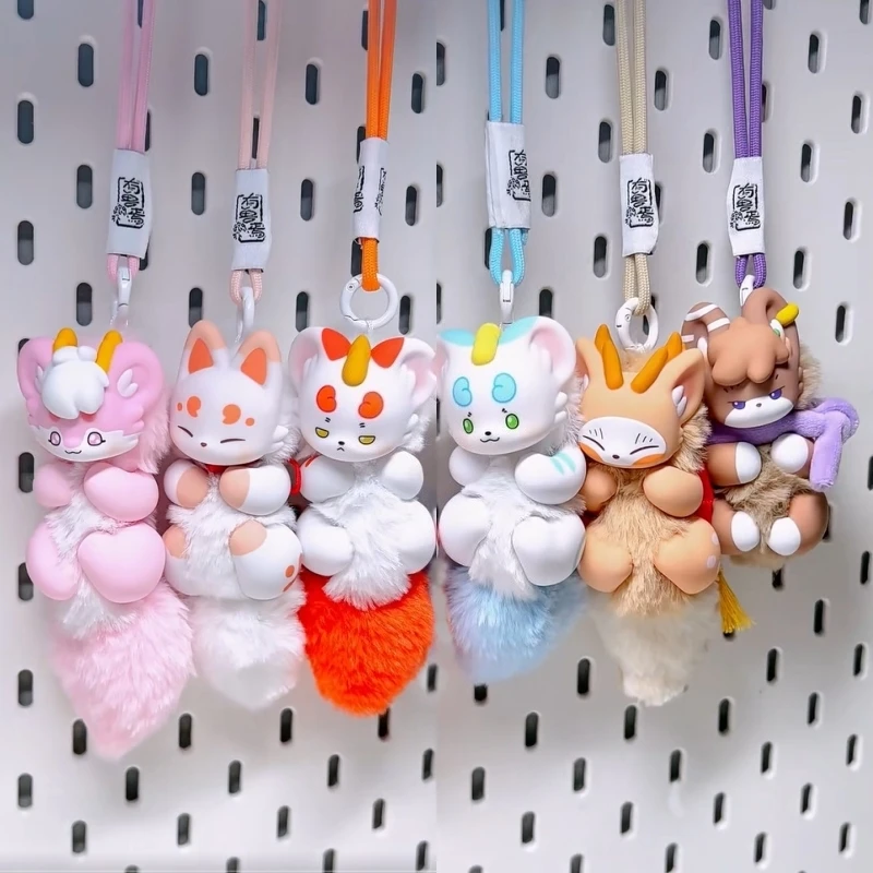 

New Genuine Fabulous Beasts Palm Have Spirit Series Blind Box Doll Toy Bag Decor Hangings Mystery Box Collectable Pendant Gift