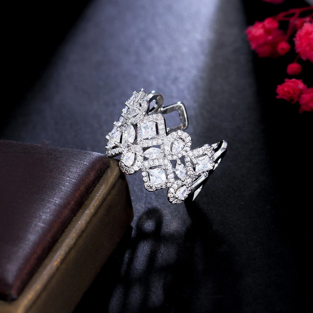 BeaQueen Exquisite Shiny Cubic Zirconia Micro Paved Chunky Open Cuff Finger Rings for Women Wedding Engagement Jewelry Gift R133