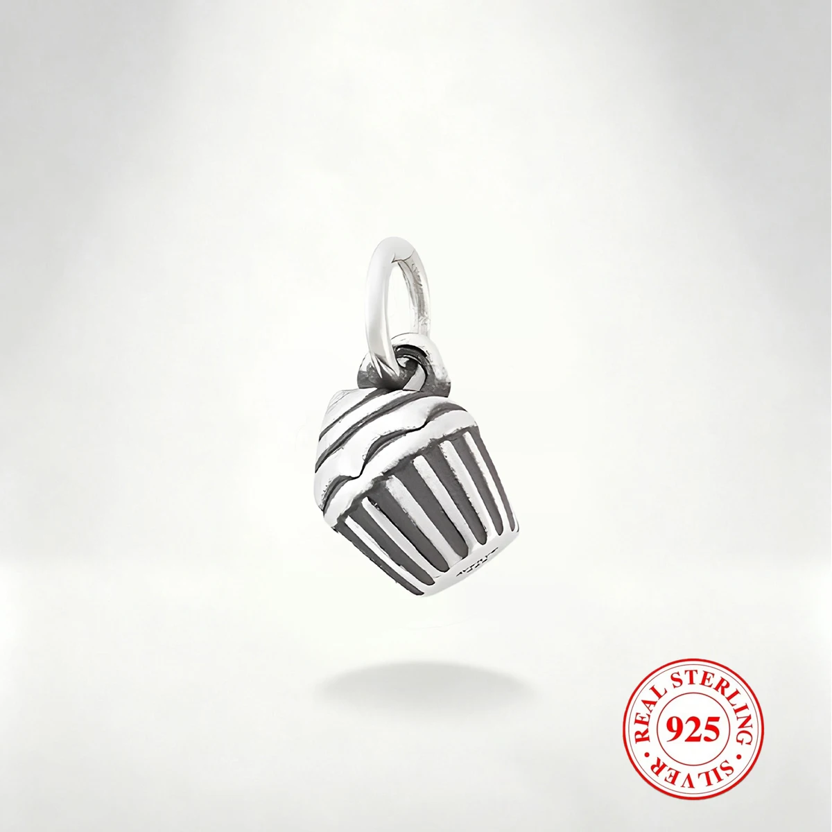 จี้เค้กเงินแท้ S925 1 ชิ้น จี้ DIY ที่มีเสน่ห์และประณีต เหมาะสำหรับตกแต่งสร้อยคอและกำไลแบบ DIY