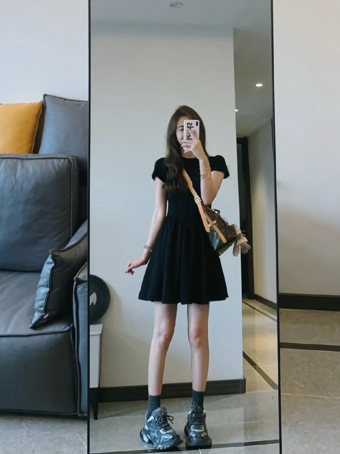 Petite Black Dress High-End Knit Spring Summer Cinched Waist A-Line Slimming O-Neck Short Sleeve Mini Stylish for Junior Ladies