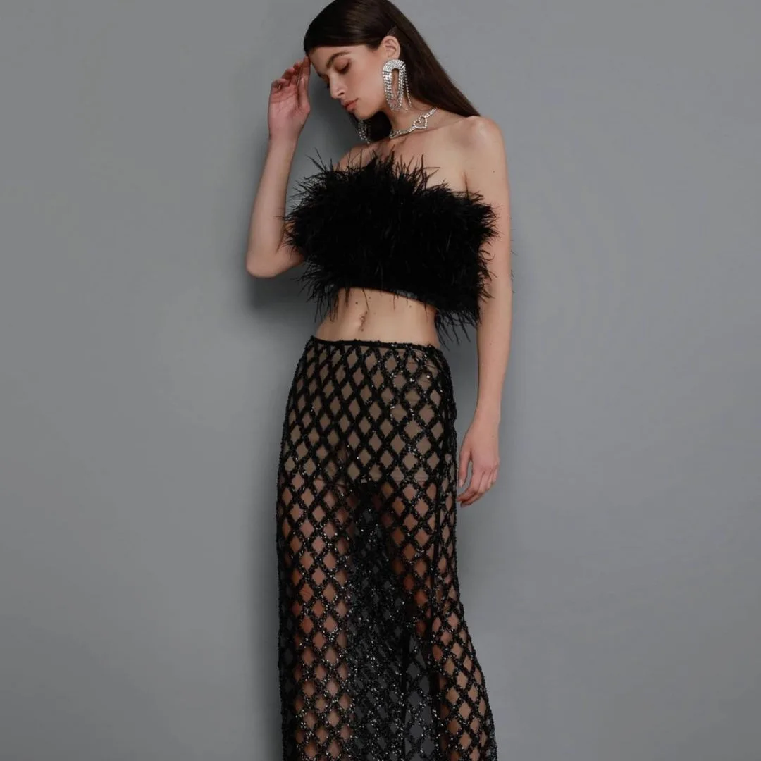 Vestido Largo de Malla con Plumas Negras Sexy, Estilo Cruzado con Brillo, Nuevo Estilo Otoñal, Elegante, Color Puro, Sin Marca, para Mujer