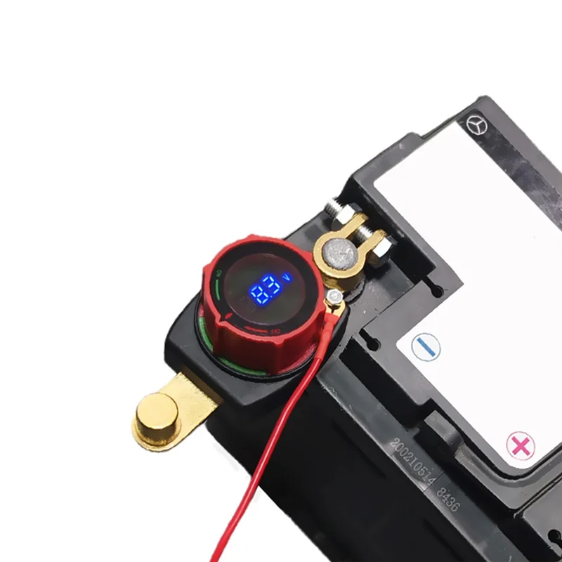 A25F-Car Battery Cut Off Switch 300A Side Post 12V Negative On/Off LED Voltage Display Battery Disconnect Switch