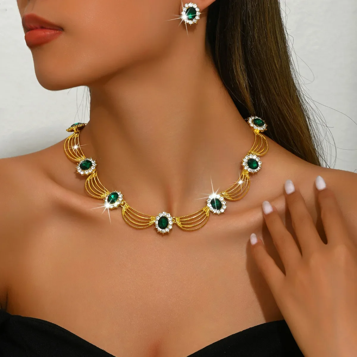 럭셔리 빈티지 목걸이 귀걸이 세트 골드 라인스톤 화려한 크리스탈 목걸이 및 귀걸이 세트 여성용 쥬얼리 액세서리