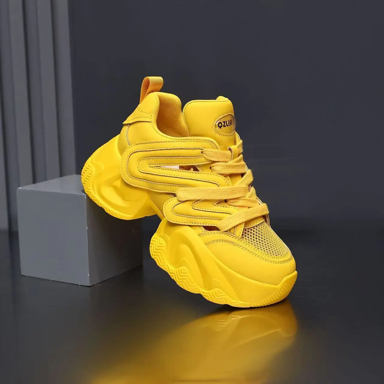 

​2025 Summer New Chunky Sneakers Women Thick Sole Lightweight Breathable Mesh Sporty Casual Shoes​ Fashion Lace Up Footwear