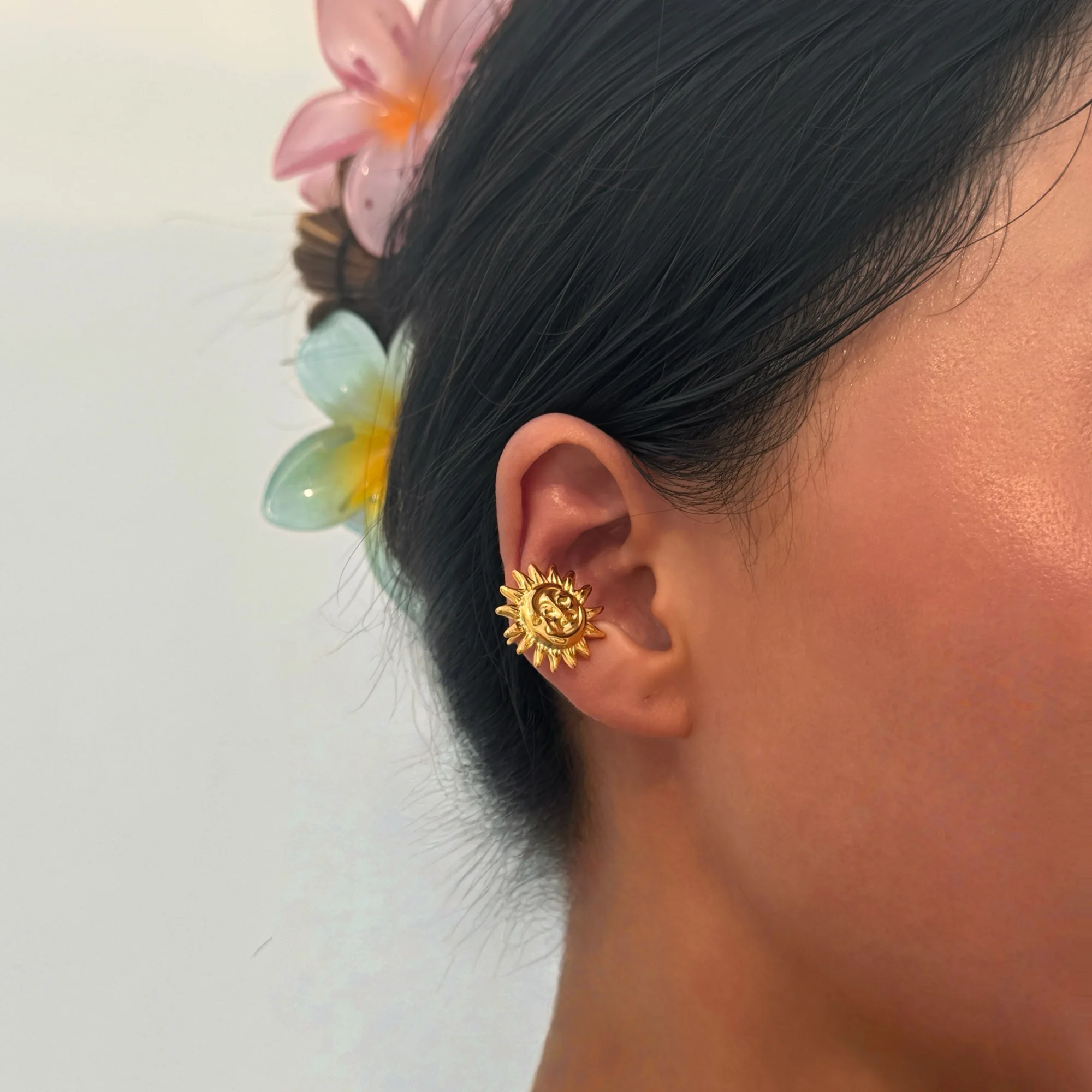 

DASEIN New Vintage Sun Medieval Clip Earrings 2025 INS 18k Gold Plated Hypoallergenic Stainless Steel Punk Unisex Jewelry