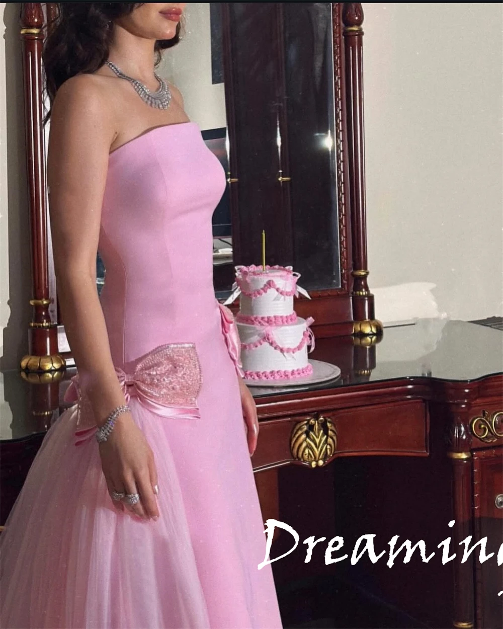 Robe de soirée en Jersey rose moderne, personnalisée, sans bretelles, sans manches, à la mode, tempérament, longueur au sol, célébrité