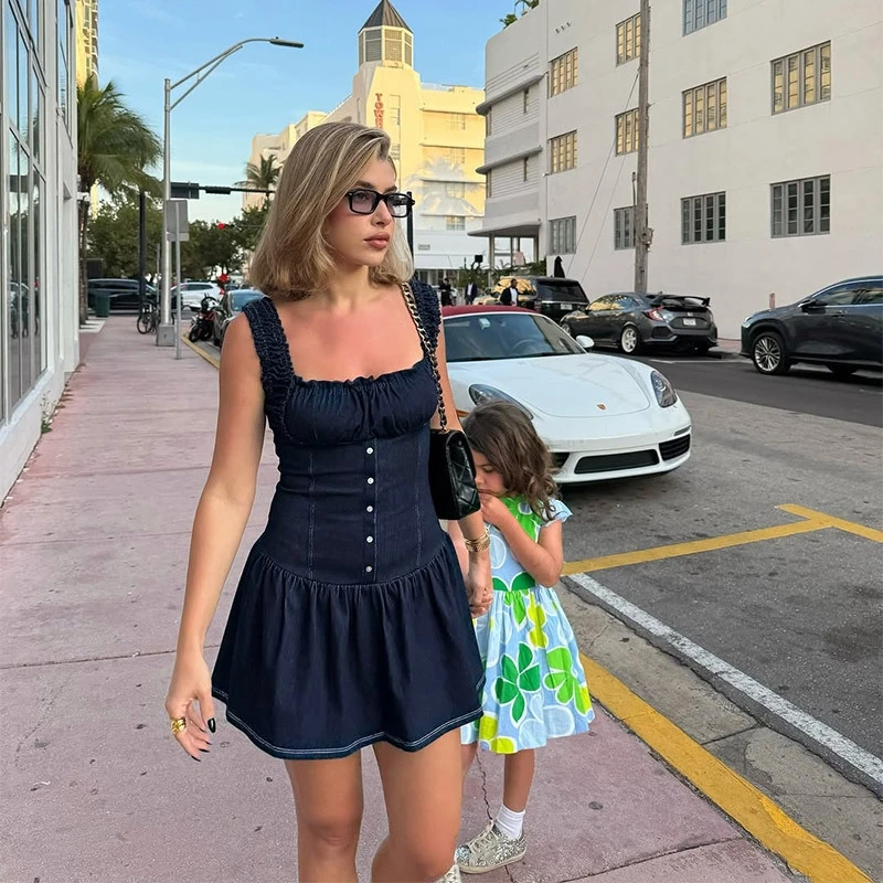 

Halter Denim Dress Pleated Flower Bud Cowboy Fishbone Strap Short Dresses Slim Fit Sexy Square Collar Waist Cinching Suspender