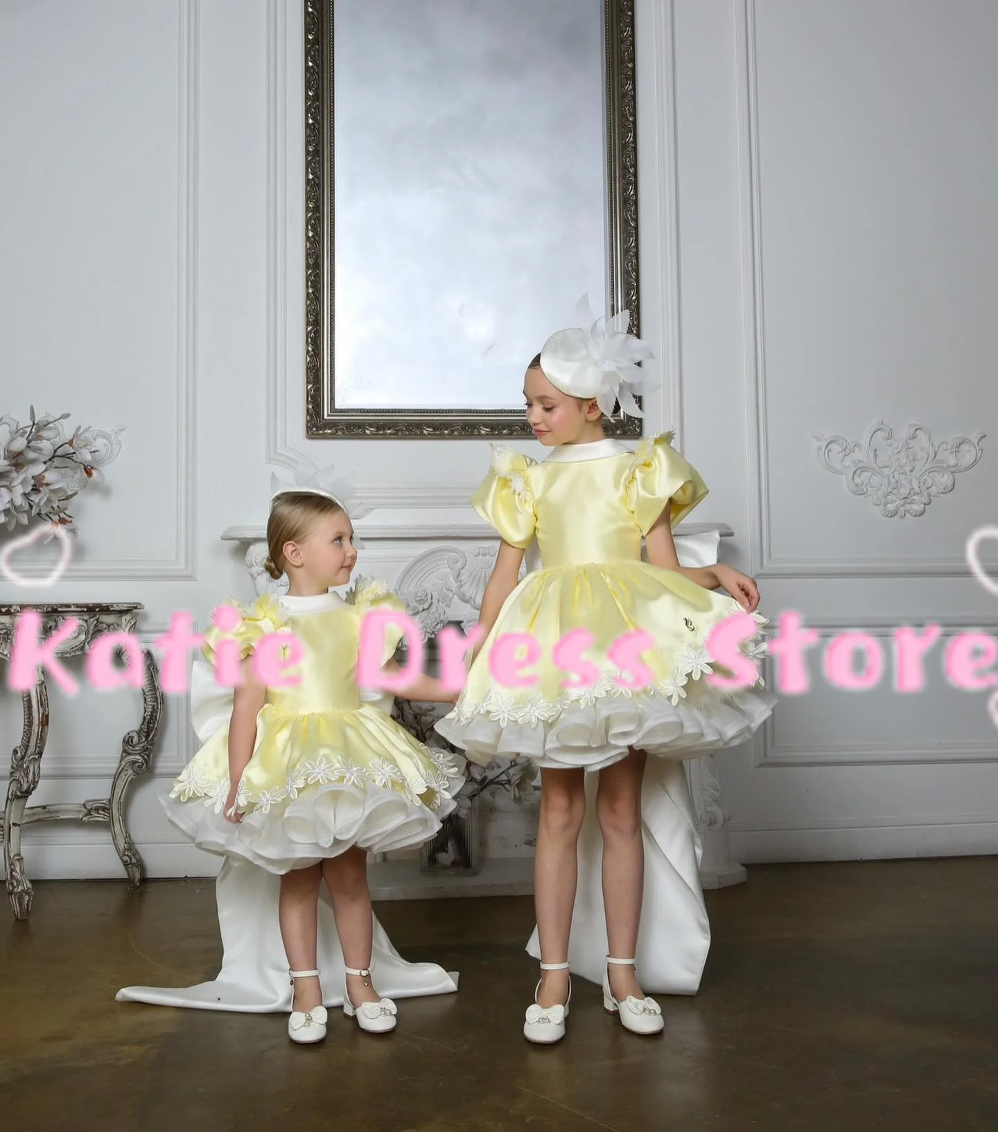 

Elegant Flower Girl Dress For Wedding Satin Applique Puffy With Bow Kids Birthday Party First Communion Ball Gowns Customized
