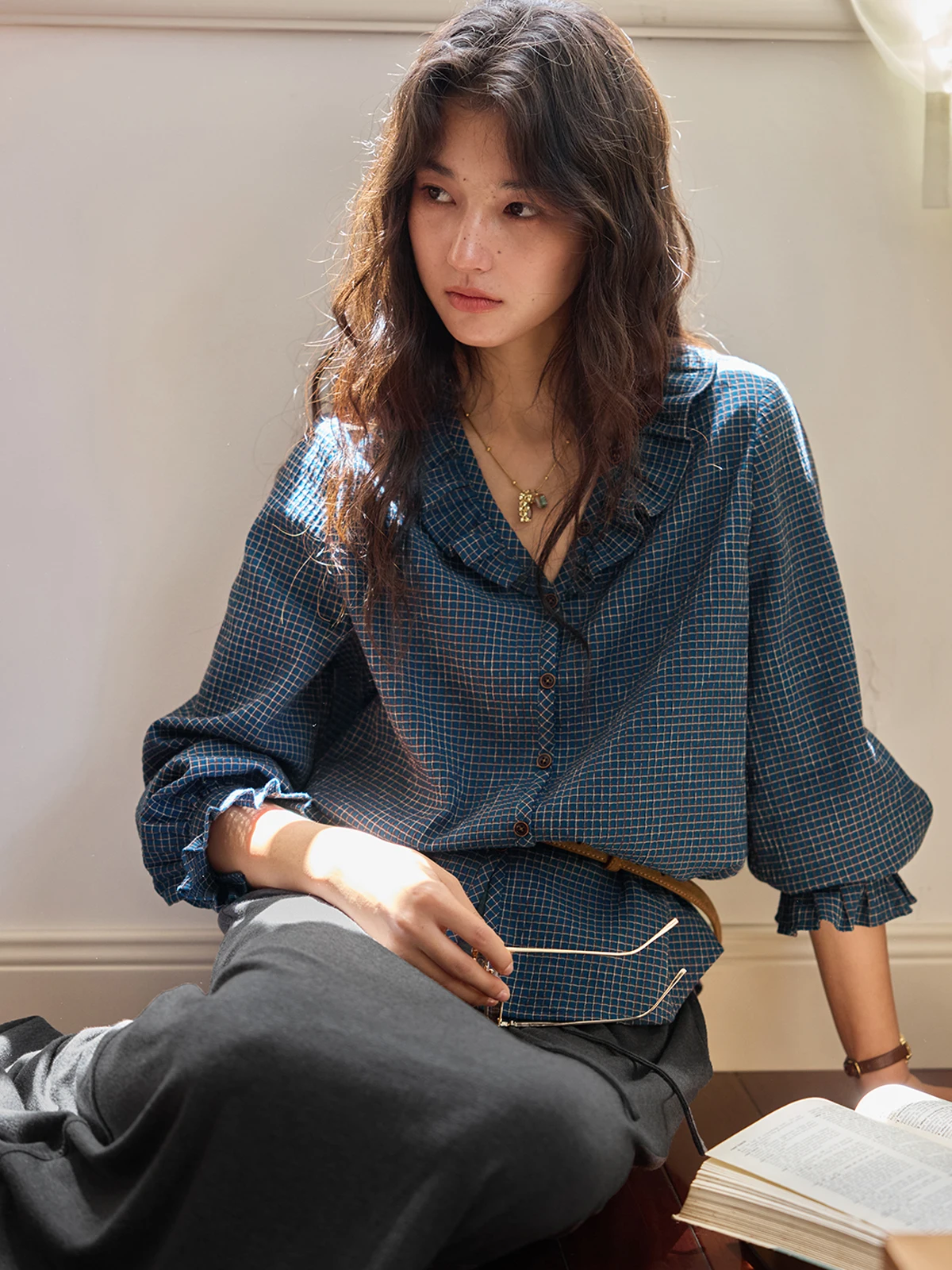 

Женская рубашка Solighter в стиле ретро, свободного кроя, с длинным рукавом, V-образным вырезом, из хлопка, в клетку, весна-осень, новинка