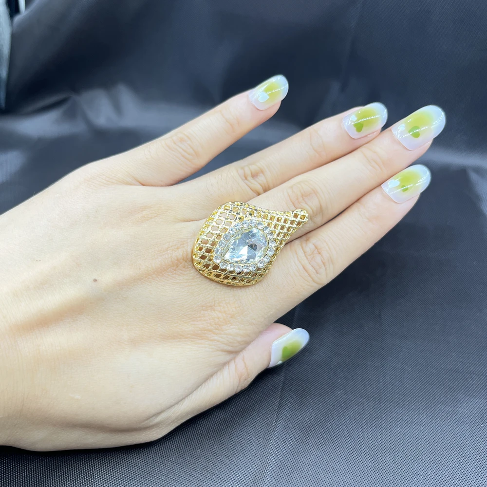 

Изысканное высококачественное женское кольцо с золотым покрытием, подарок на День святого Валентина.