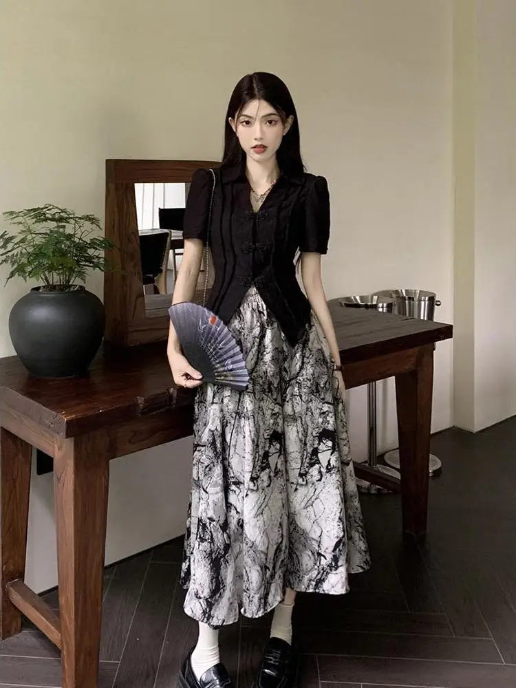 

New Chinese Sle Beautiful Set ort Bla Top f Skirt Two Piece Set Women's Faion Summer High Waist Print V-ne