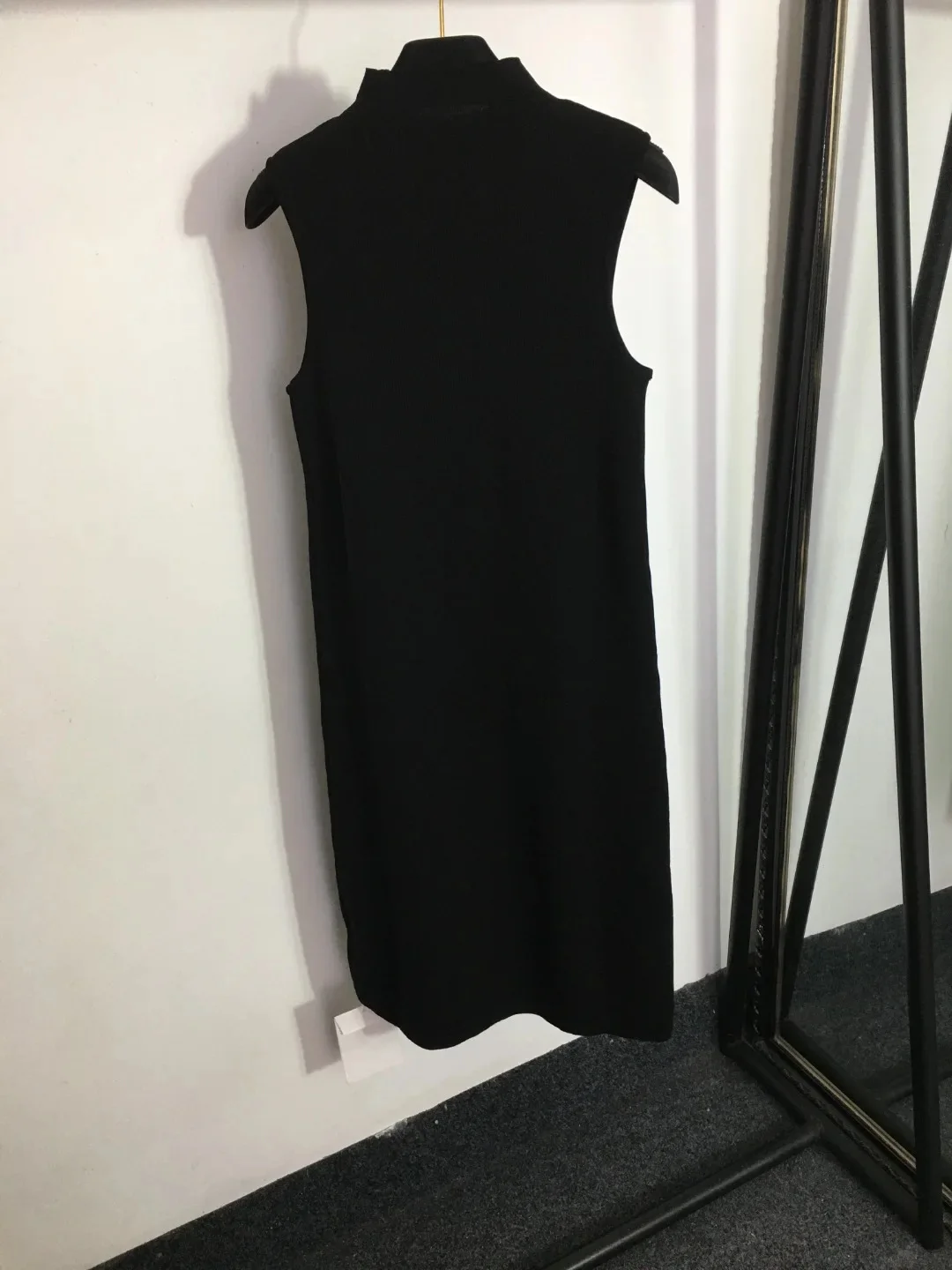 

Hepburn Style Knitted Sleeveless Tank Top Dress, Sexy Tight and Slim, Hip Skirt, Small Short Skirt, Black, Royal Sister, 4081