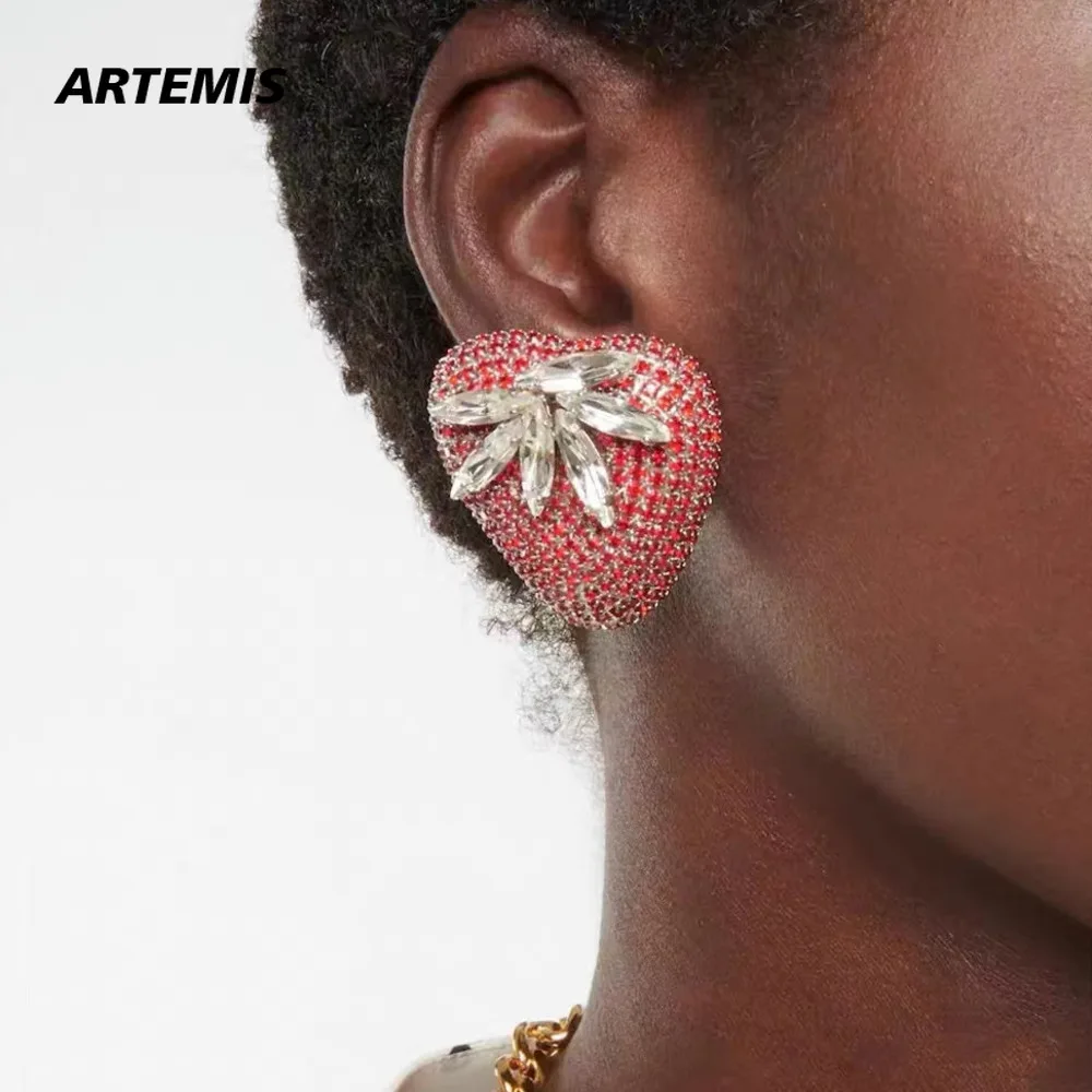 

Европейские дизайнерские женские серьги-клипсы с красной клубничкой и кристаллами, модные ювелирные изделия высшего качества