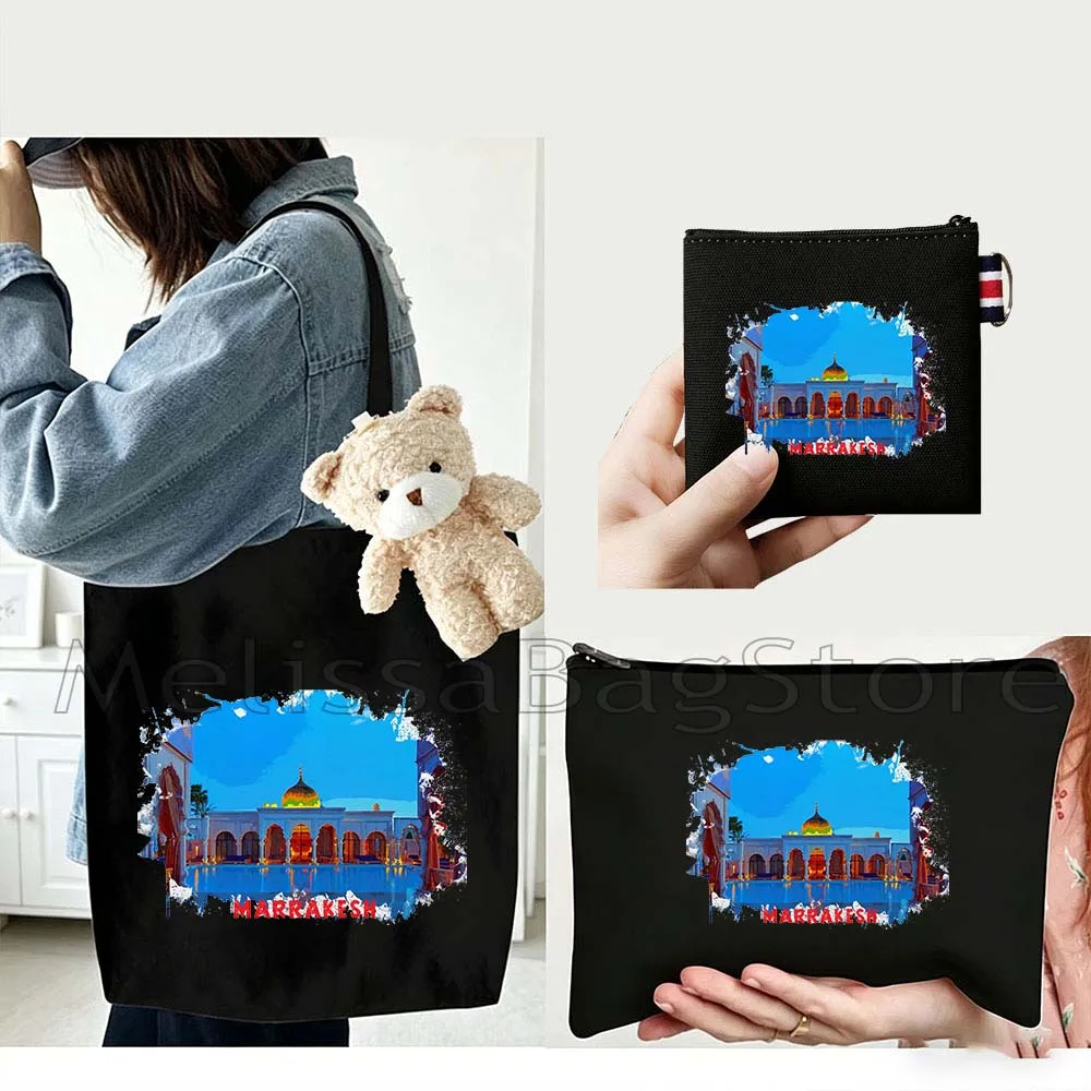 conjunto-de-presentes-4-pecas-marrakesh-marrocos-bolsa-sacola-de-lona-branca-com-boneca-porta-chaves-porta-moedas-e-necessaire-de-maquiagem