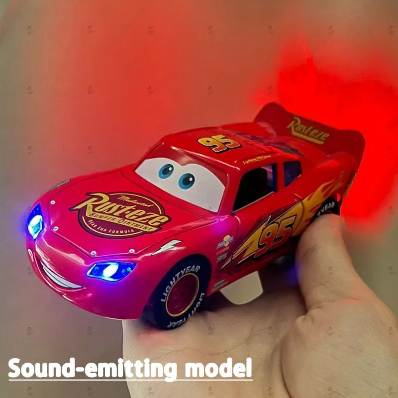 Disney Toy Story 3-Modellauto Lightning Mcqueen Metalldruckguss mit Lichtern, Trägheits-Rückziehrad, Spucken Sie Ihre Zunge aus, Autospielzeug