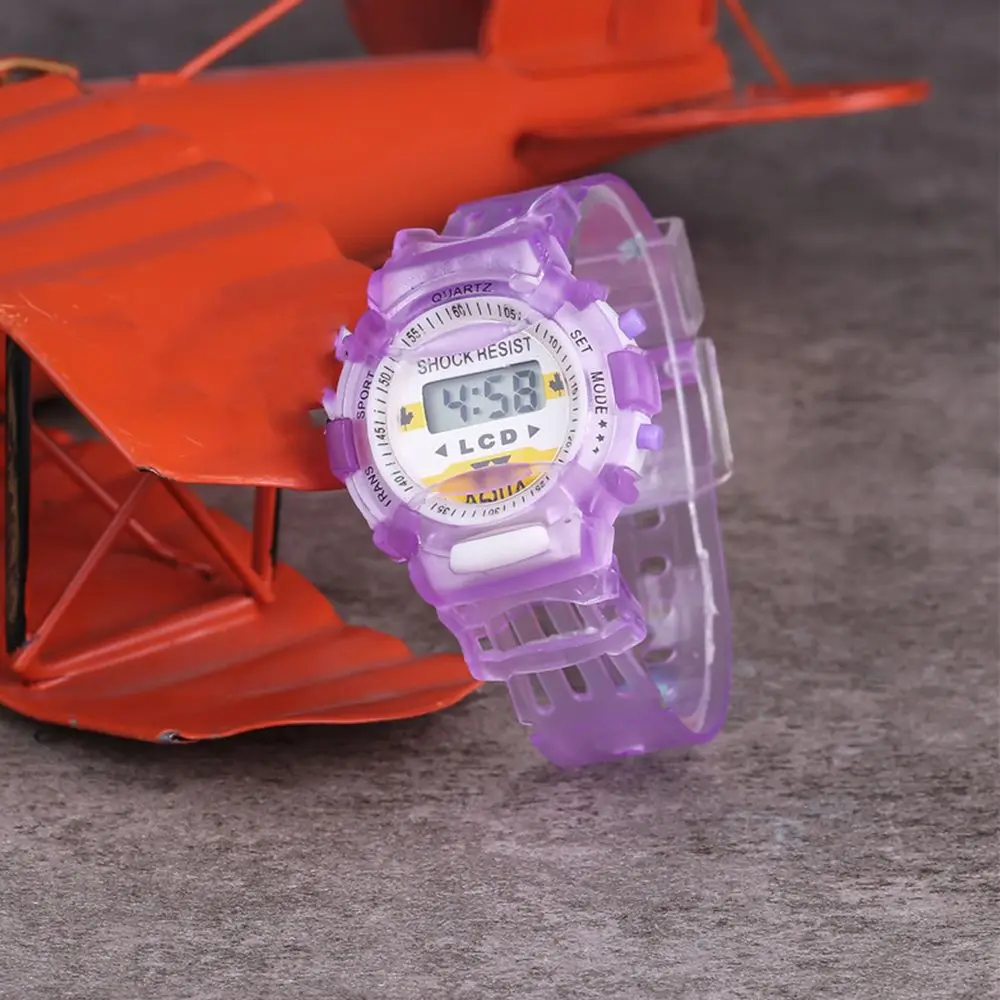 ساعات يد رقمية للطلاب بسيطة مقاومة للماء للفتيات وساعة إلكترونية للأطفال وساعة رياضية