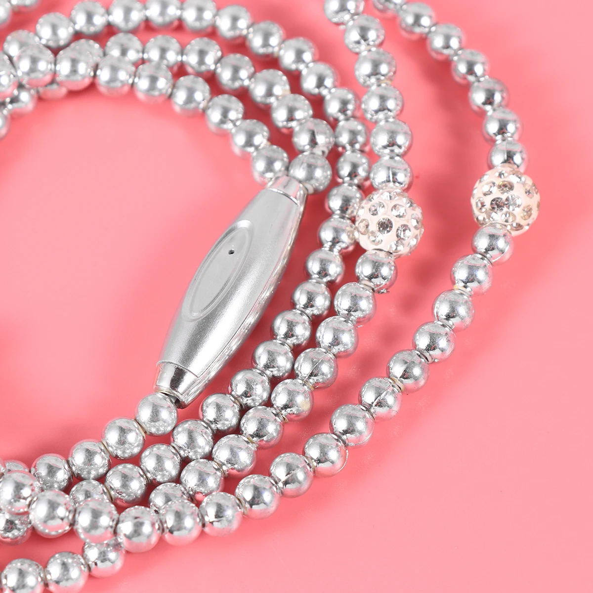 

In-Ear Headset Pearl Chain Design Silver Noise Isolating Comfort Fit For Sports Running Gym Travel Remote Control Mic