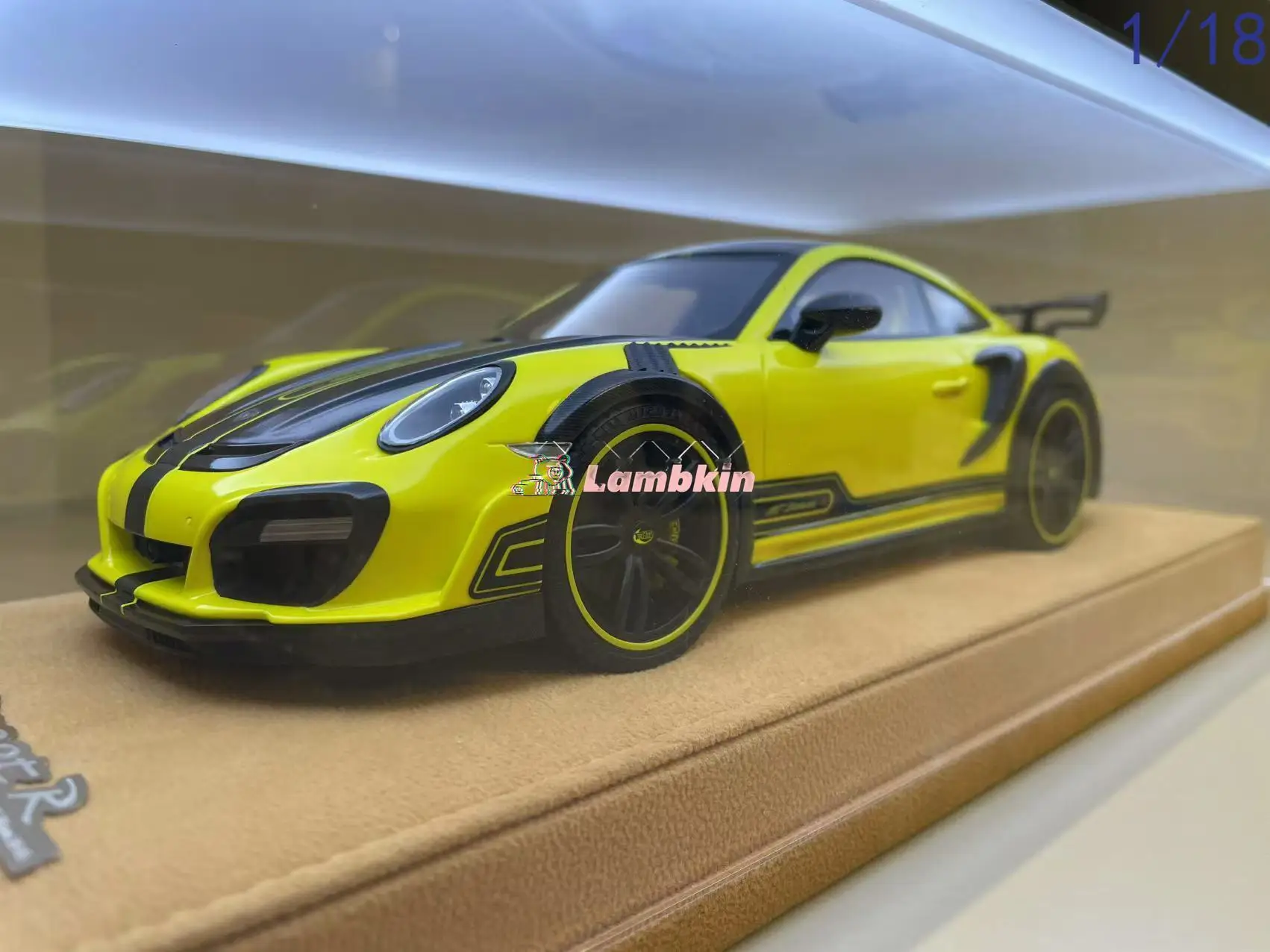 Techart 1/18 GT3 911 RS  autobarn yellow Limited Edition Simulation Resin Decorative car ornament gift Christmas