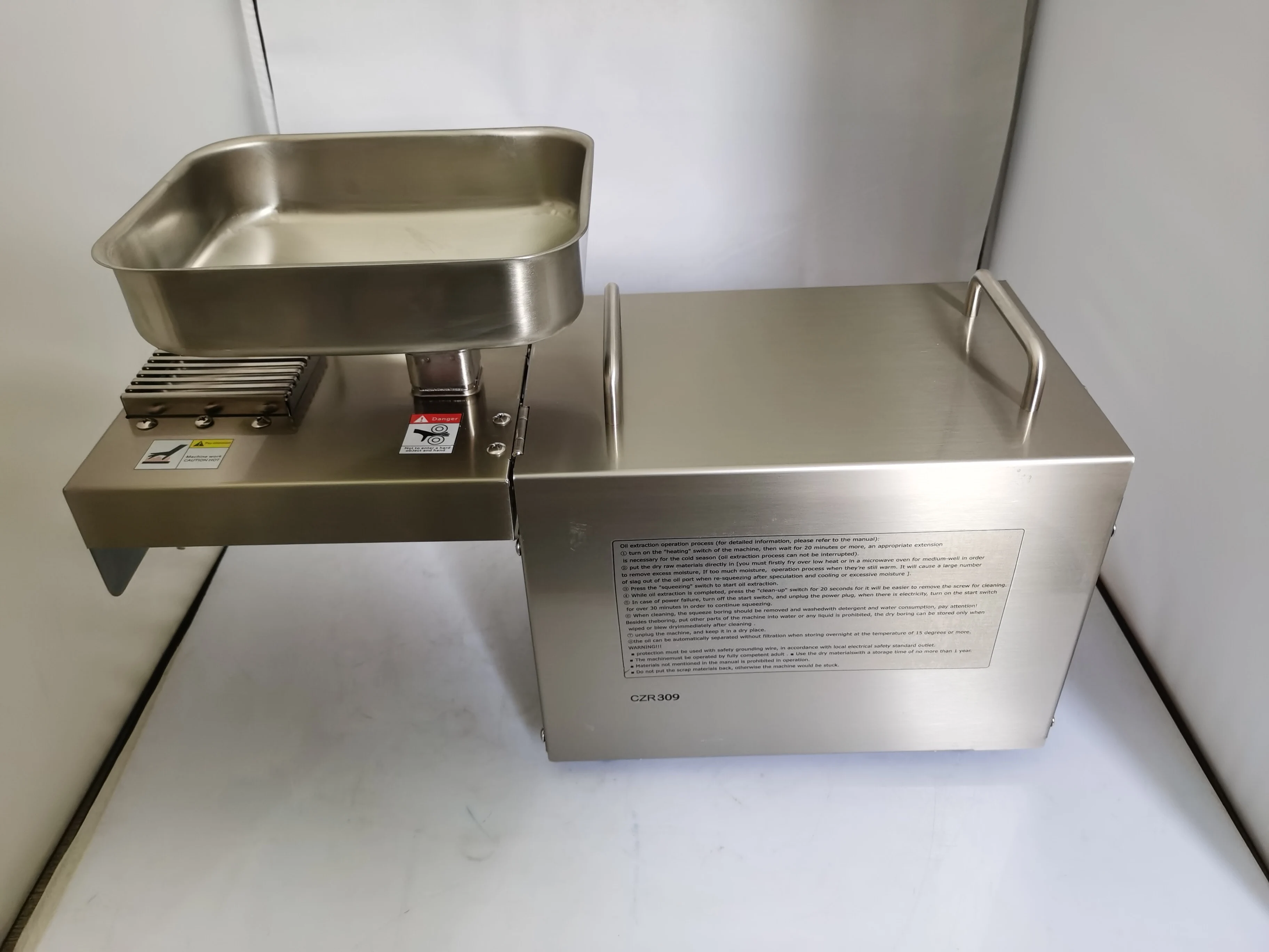 Automatic hot and cold Oil Press Machine Nuts Seeds Oil Press Pressing Machine All Stainless Steel High oil Extraction CZR-309