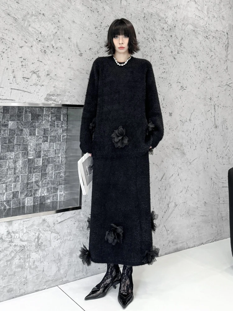 

Elegant Fashionable Knitted Set Women's Loose Sweater Slimming Half Skirt 3D Flower Design Warm Thick Polyester Fiber Winter ...