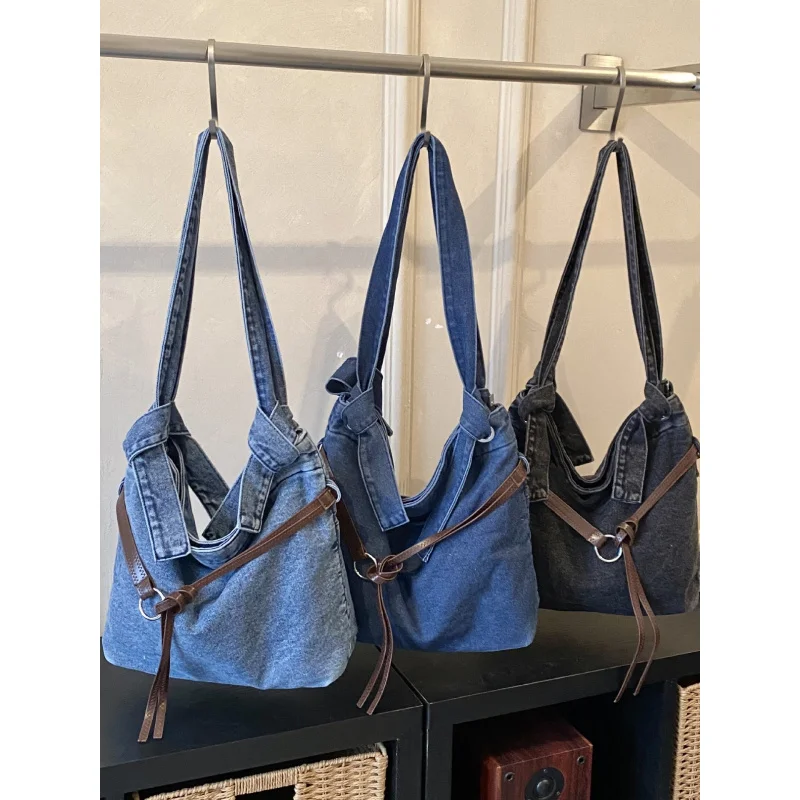 

Korean-style casual denim shoulder bag for women2026Spring new large-capacity casual commuting tote bag