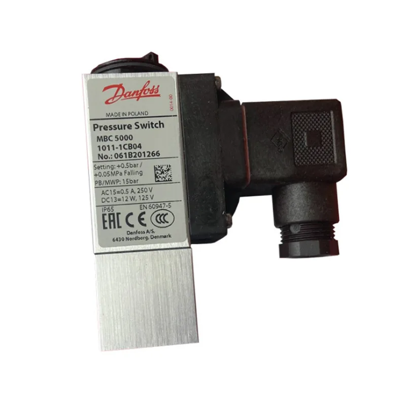 Danfoss DANFOSS MBC5100-1411-2DB04 061B 010266   Interruptor de pressão 061B0102