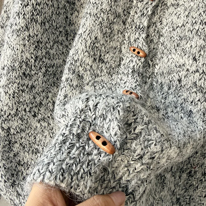 Casaco suéter de malha Laid-ba Aosphere Thiened com padrão de flor solto ajuste longo Sve com fecho de botão único malhas