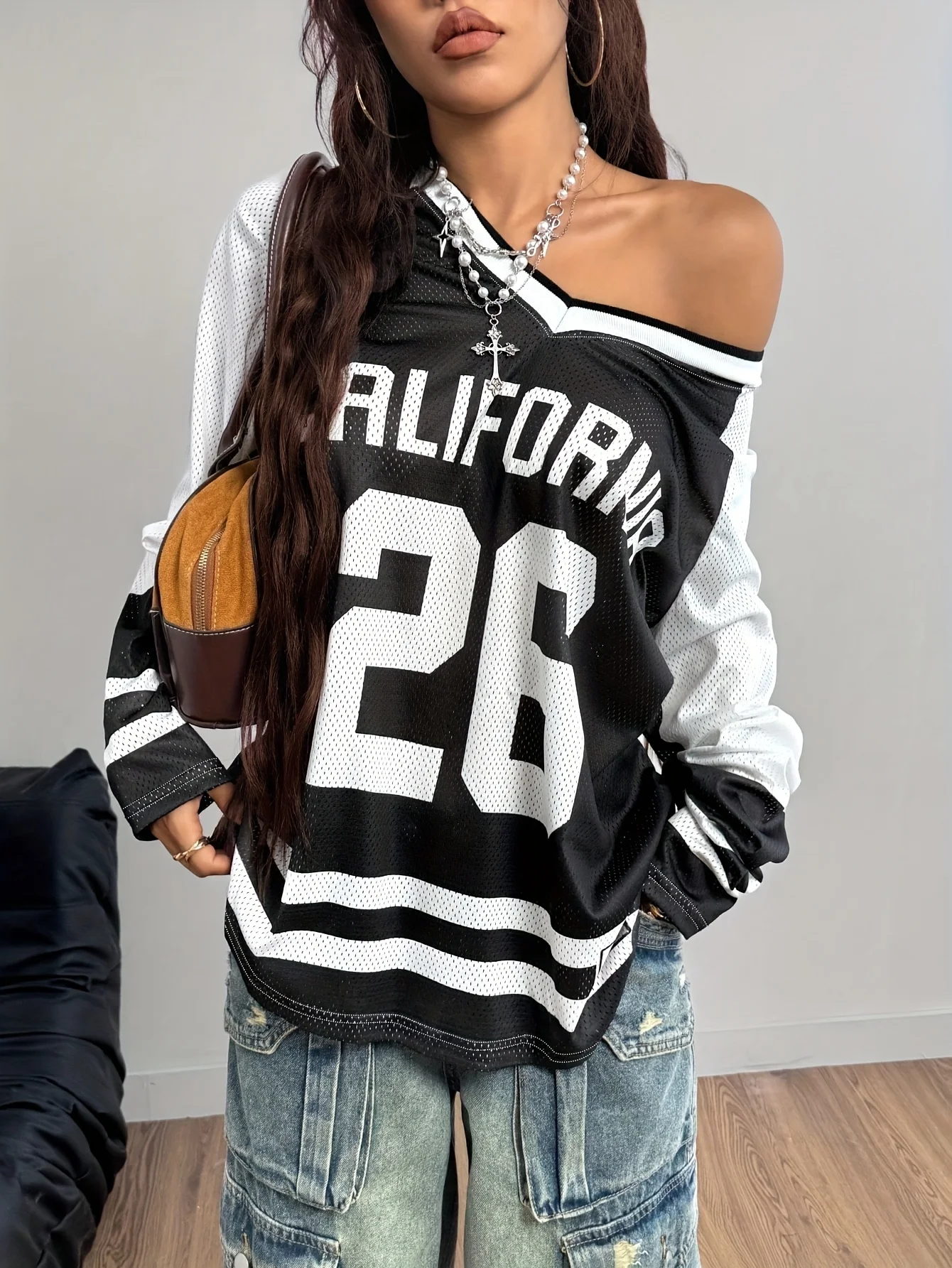 

Весенне-осенне-зимняя футболка с длинными рукавами в стиле рубашки с v-образным вырезом American Street Ladies Y2K Lazy Style 3D большой топ для взрослых