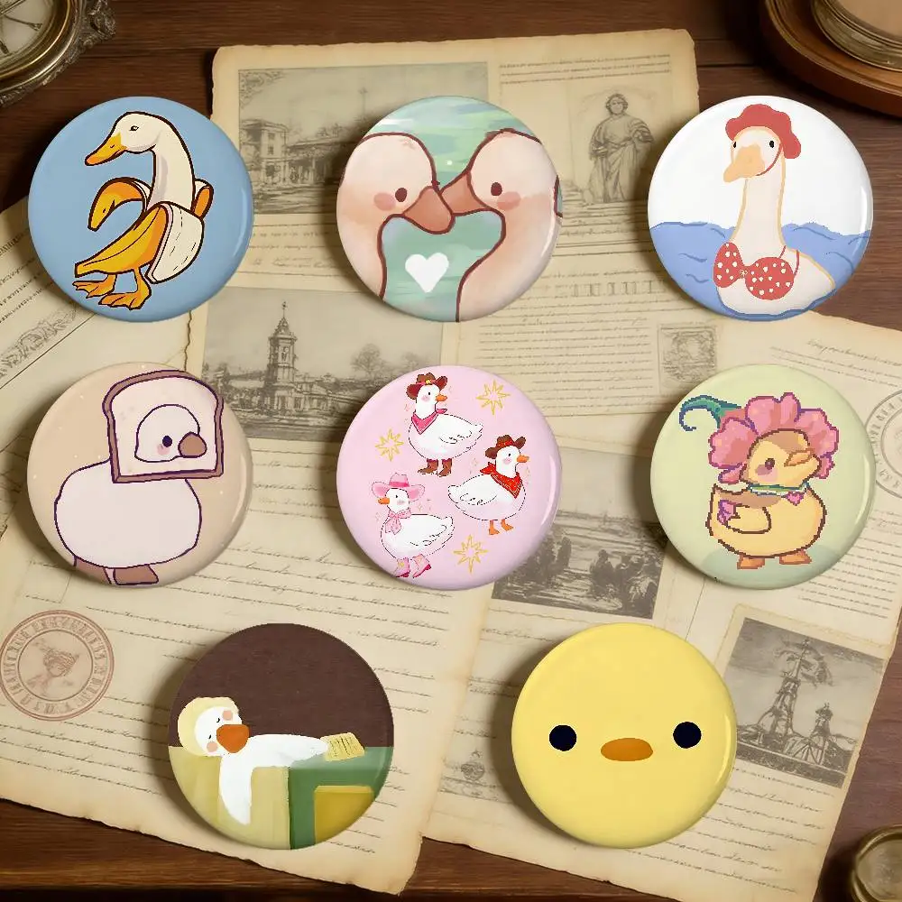 Cartoon Animals Badges Peripheral Lapel Pins Tinplate Round Brooch For Shoulder Bag Accessories Souvenir Gifts