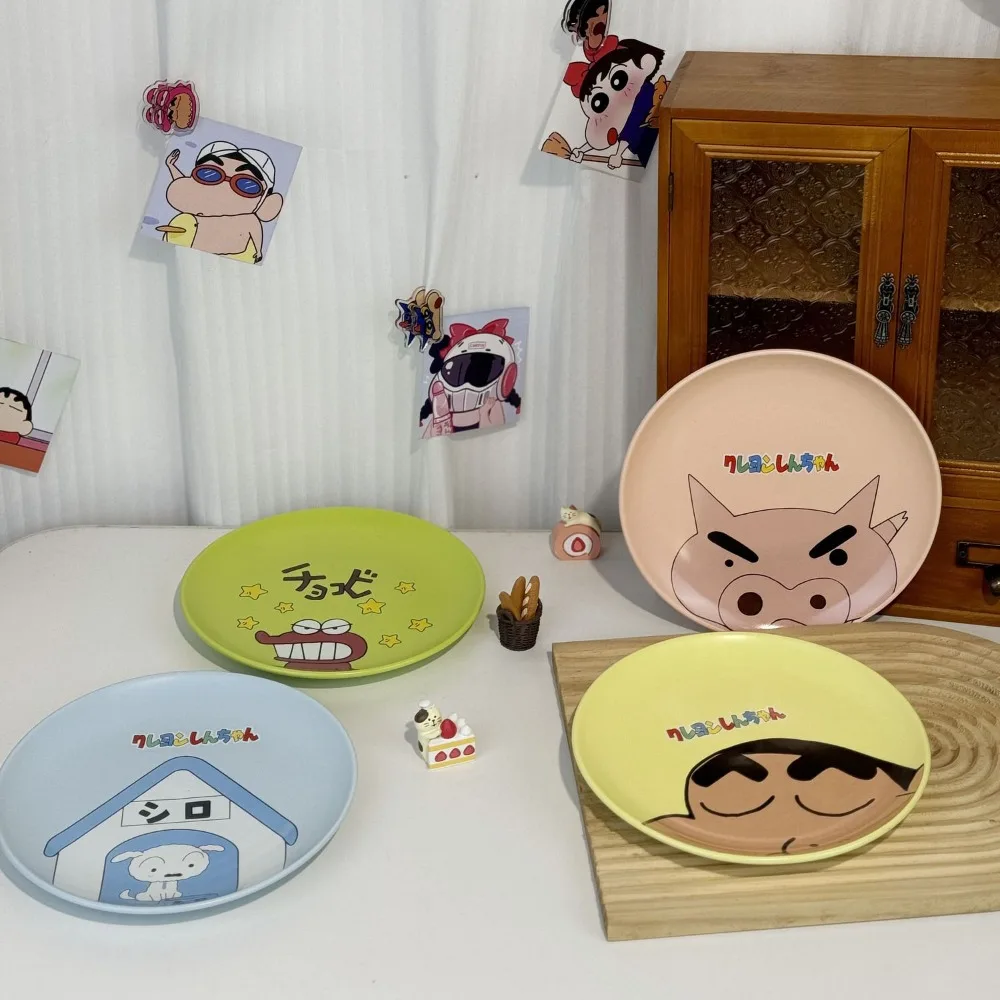 Kawaii Anime Crayon Shin-chan Waniyama Nohara Shiro Breakfast Plate Family Photo Colorful 10-inch Ceramic Dinner Plate Gift