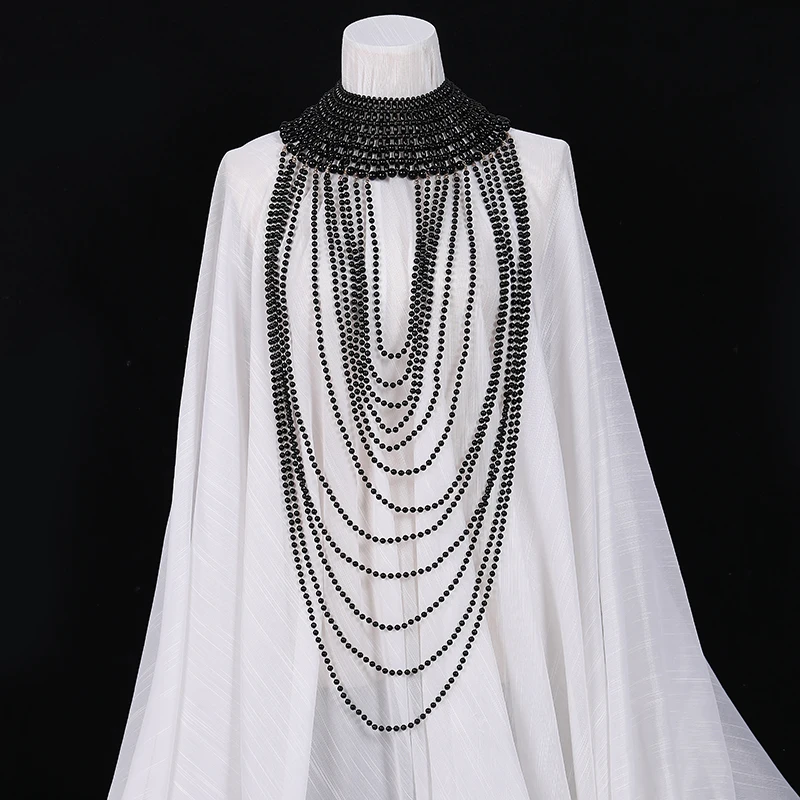 Fashion pearl body chain with hand-designed shoulder chain for women exaggerated beach style fine jewelry wedding accessories