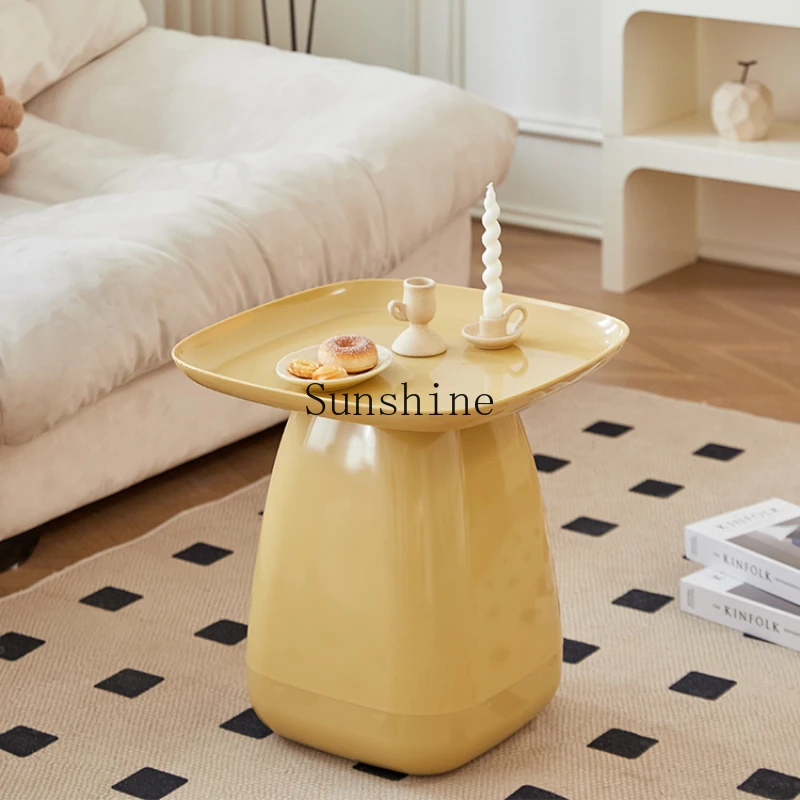 

Simple living room small round table household bedside coffee table