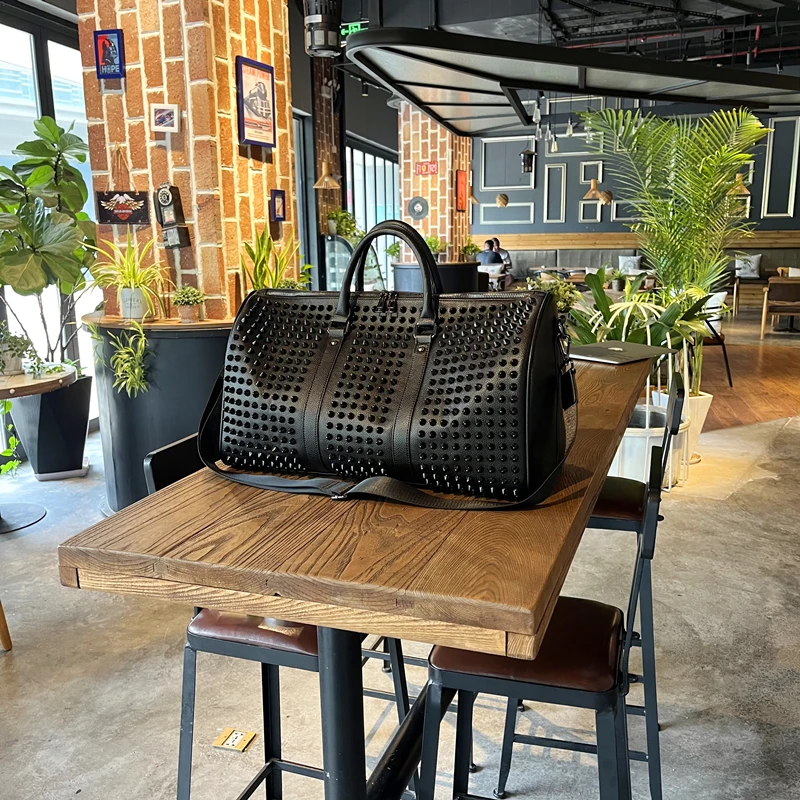 

Новинка 2025, дорожная сумка Faion Street Sle с заклепками, мужская сумка ort Trip Busin, кожаная большая мягкая сумка Capaci