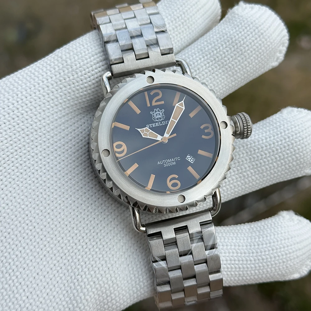 Reloj STEELDIVE para hombre, reloj de buceo profundo de 47mm, reloj de pulsera mecánico automático militar 300Bar C3, zafiro luminoso NH35, bisel de acero