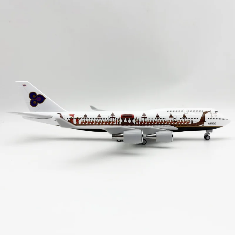1/250 Scale 30cm Resin Thai Dragon Boat B747 Aircraft Model Diecast Airplanes With Wheels & Base For Aviation Display Collection