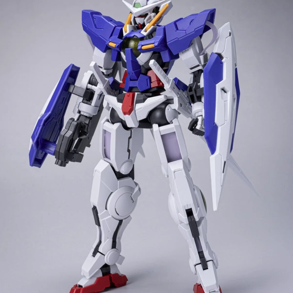 GBC Modello Exia HG 1/144 GN-001 Kit modello di assemblaggio Giocattoli Action Figure Kit modello in plastica Giocattolo da collezione Robot in plastica Regalo per hobby