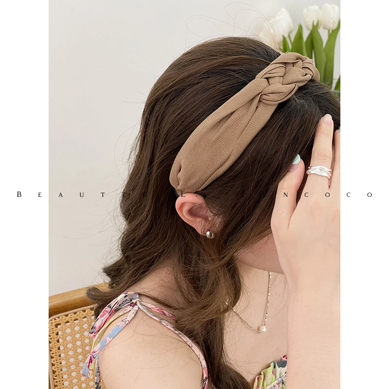 tiara-fena-e-com-torcao-artistica-estilo-vintage-de-topo-alto-nova-colecao-outono-2024-tiara-de-tecido-com-esta