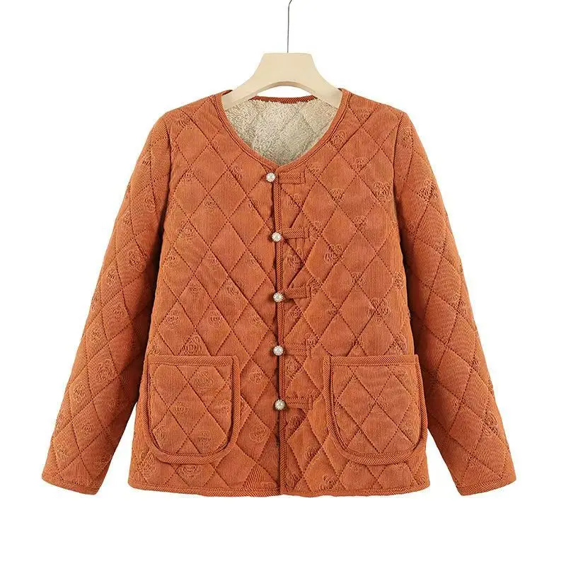 

Матеры среднего возраста пожилые для новых для бархатных пальто