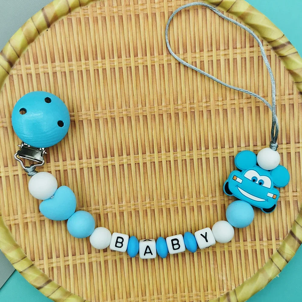 Aangepaste Engels Acryl Letter Naam Siliconen Auto Kralen Baby Fopspeen Ketting Clip Bijtring Hangers Kawaii Baby Speelgoed Creatieve Geschenken