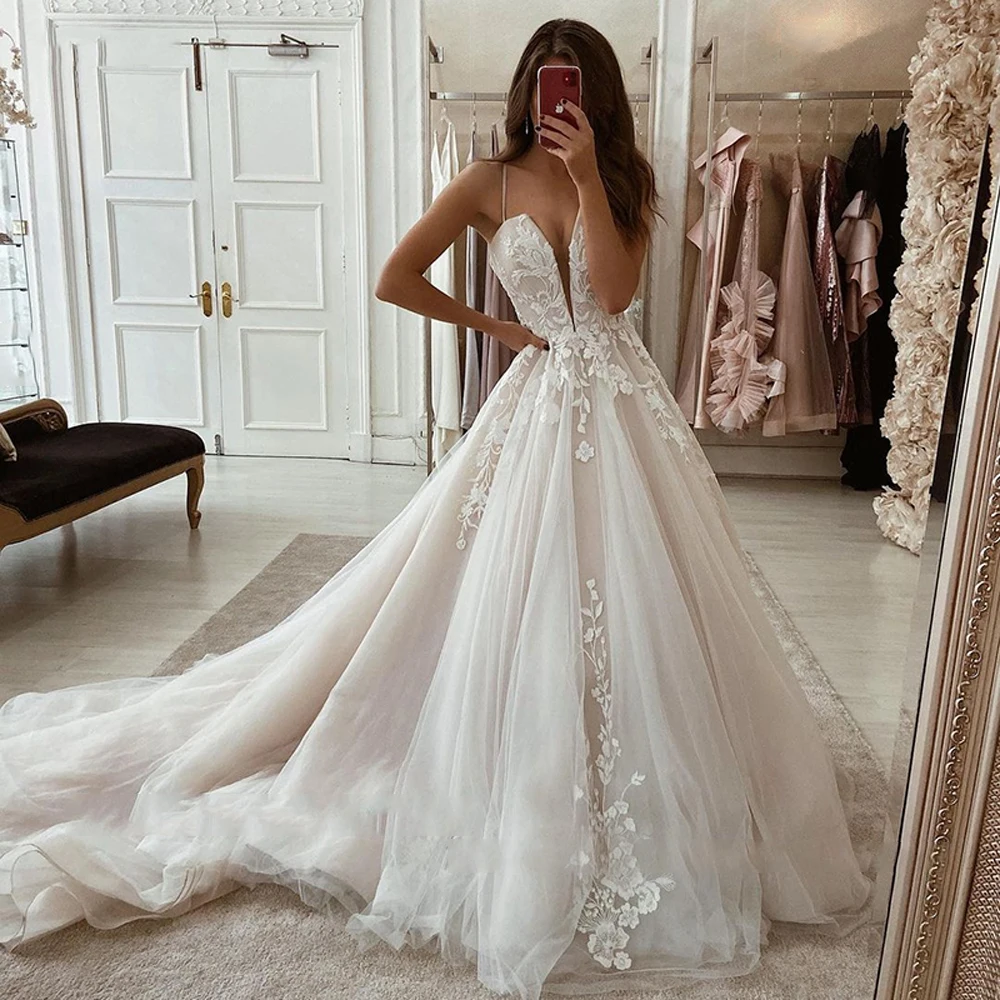 Vestidos de casamento com decote em v profundo para mulheres, vestido de tule fofo, esfregando, vestidos de noiva na praia, vestido de noivado