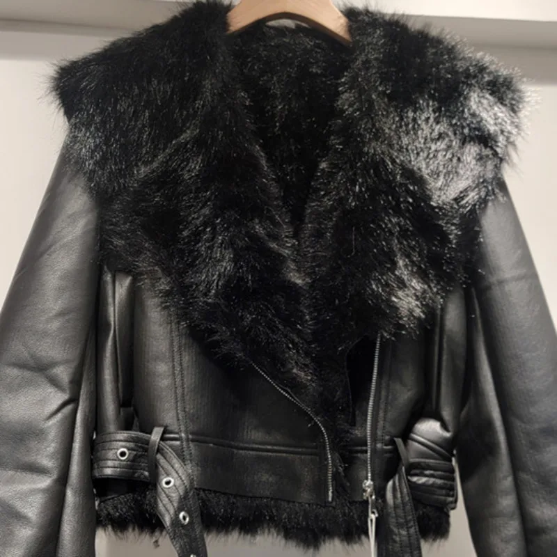 HKSH 2025冬新作 レディース ショートオーバーコート フェイクファー 大きめラペル パッチワーク PUレザー ジップアップ バイク ストリートウェア ジャケット HK12494