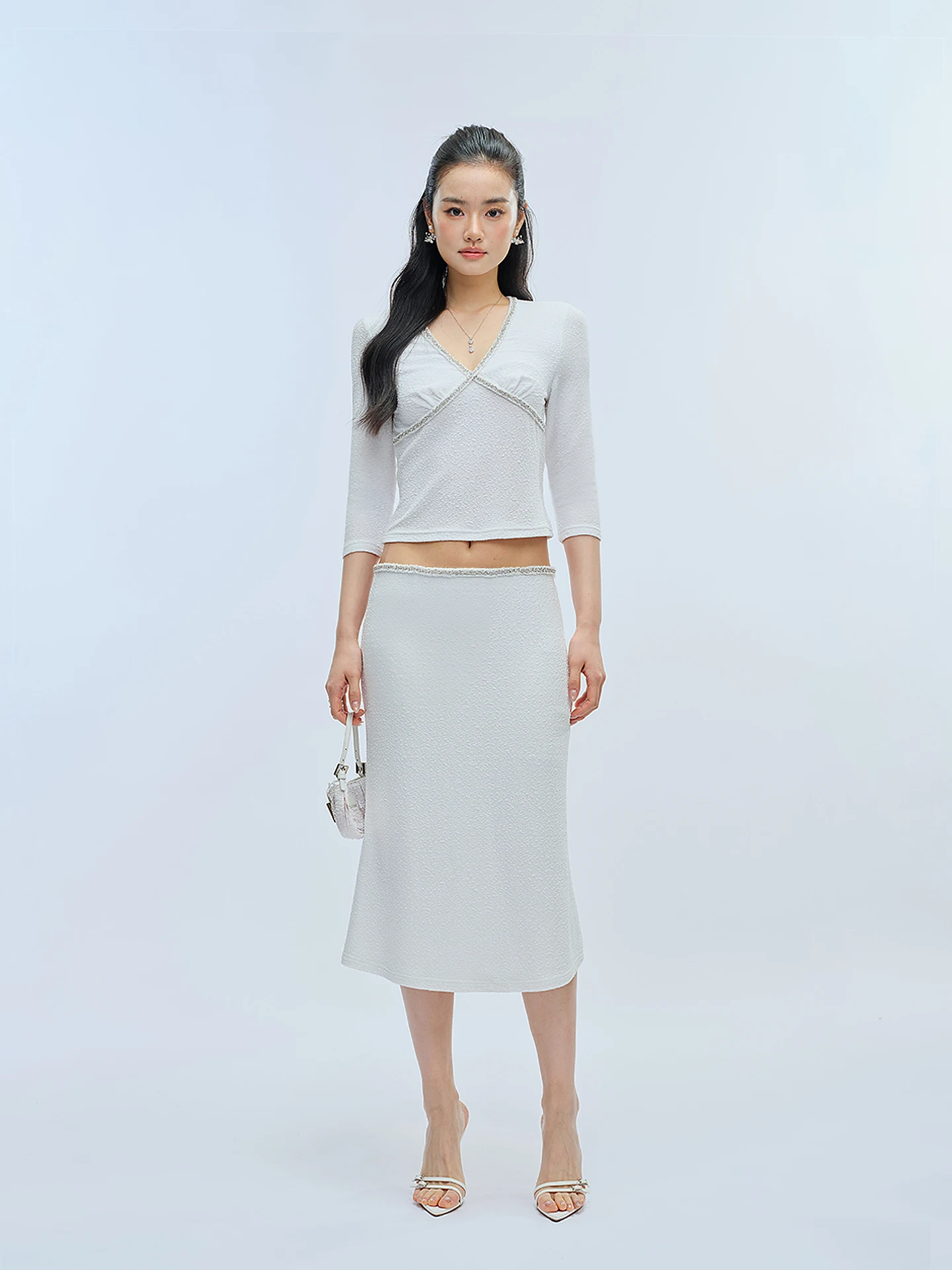 

Elegant V-Neck Fish-Tail Skirt And Base Top Women's Fashion Set Spring Season Slim Fit Mid-Sleeve Midi Dress Chinese Brand