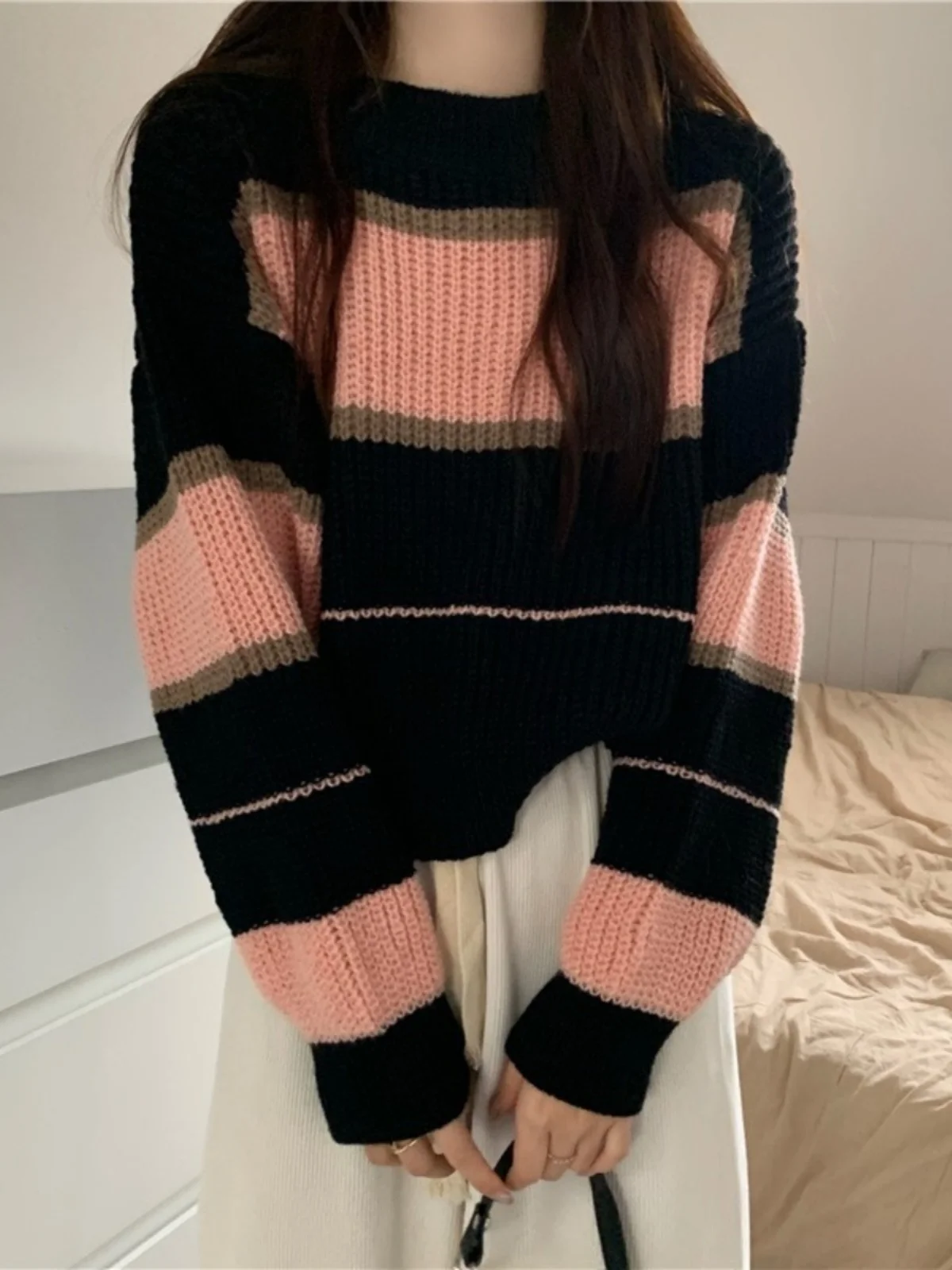 Women's ort round Ne Striped Sweater Loose Lazy Sle Outerwear Knitted Winter Faion Small Size Casual Top