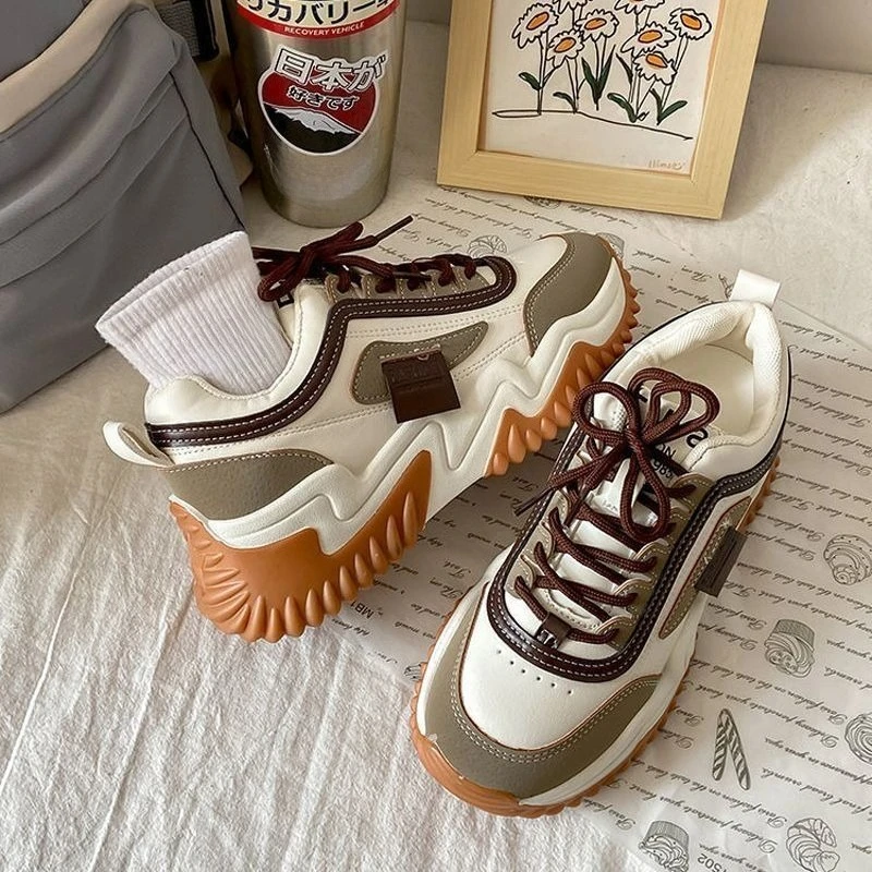 

Fall 2025 Women's Retro Thick Sole Sneakers Lightweight Height Increasing White Sneakers Hot Sale Sport Casual Shoes​